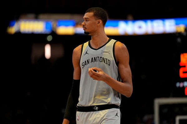 专业的股票配资价格 NBA官网预测马刺4-1开拓者：文班亚马首次季后赛 篮板争夺是关键